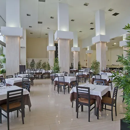 Ξενοδοχείο Bahia By Pierre & 4*