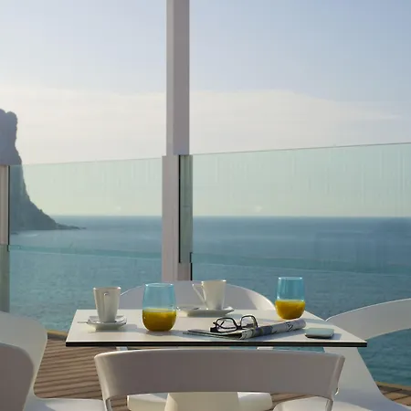 Bahia By Pierre & Ξενοδοχείο 4*