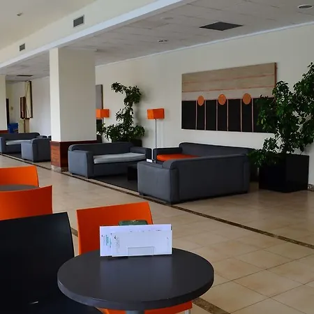 Hotel Bahia By Pierre &