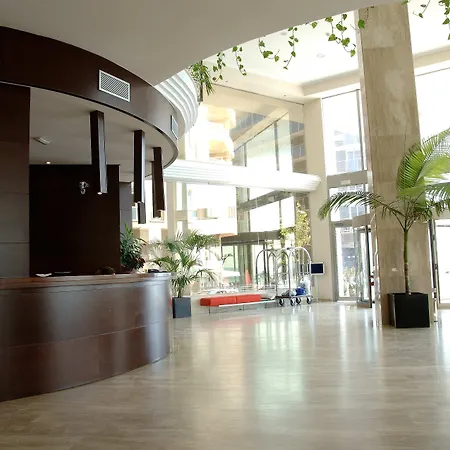 Hotel Bahia By Pierre & Calp